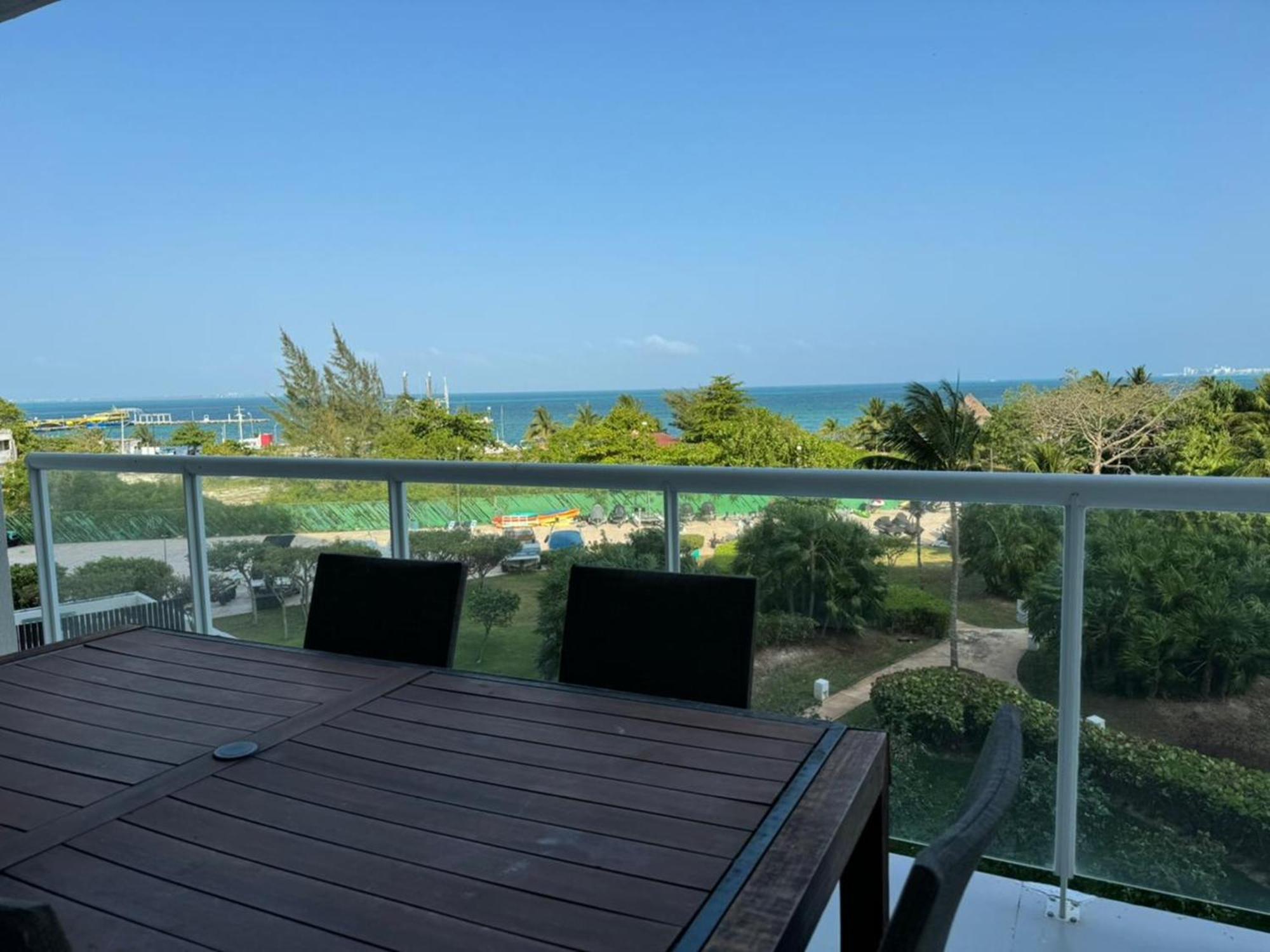 New Beachfront Luxury Apartments Cancún Exterior foto